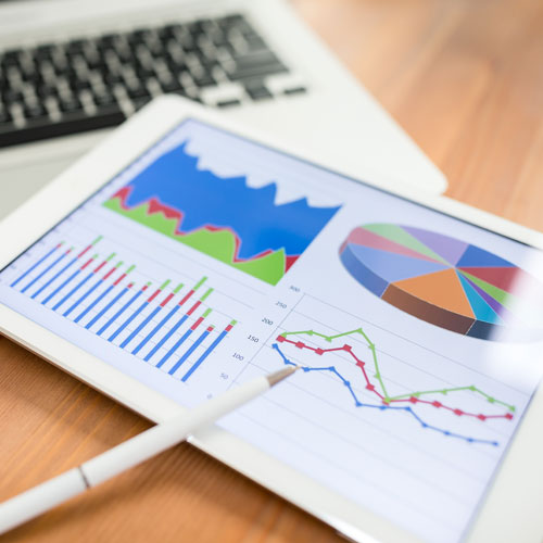 How can small businesses benefit from using bespoke accounting software?