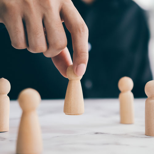 How to keep track of employee progress using bespoke HR software